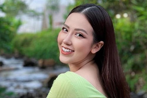 Nữ MC tố cầu thủ Việt 'gạ tình': 'Nếu người trong cuộc muốn đối chất, tôi sẵn sàng'