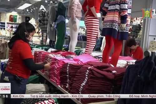 Kinh tế Anh thoát suy thoái trong gang tấc