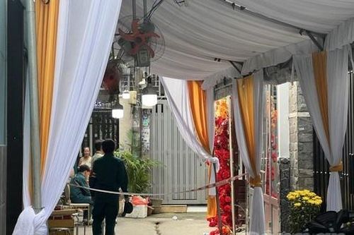Điều tra vụ 2 người đàn ông cùng rơi từ trên lầu xuống tử vong