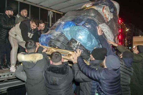 Quyên góp cứu trợ các nạn nhân động đất tại Thổ Nhĩ Kỳ và Syria