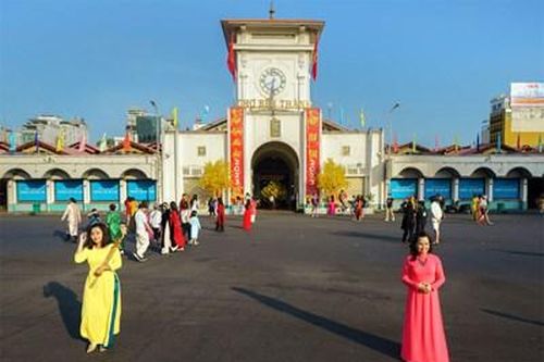 Tái lập không gian văn hóa trước chợ Bến Thành