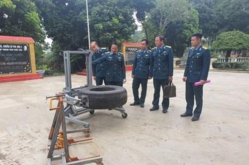 Hành trình sáng tạo: Xe nâng tháo, lắp bánh máy bay Su-30MK2