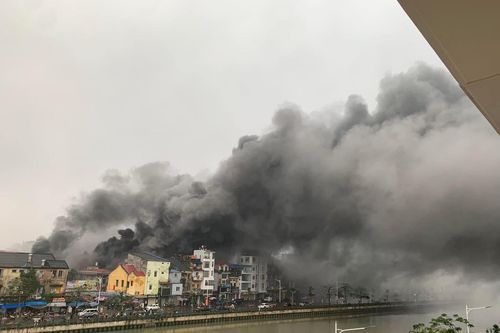 Cháy lớn tại chợ Tam Bạc Hải Phòng