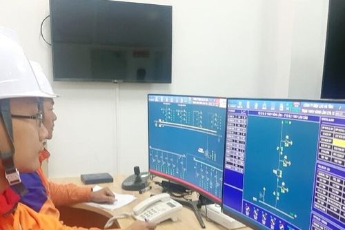 PC Hà Tĩnh phối hợp đóng điện thành công Trạm biến áp 110kV Hồng Lĩnh