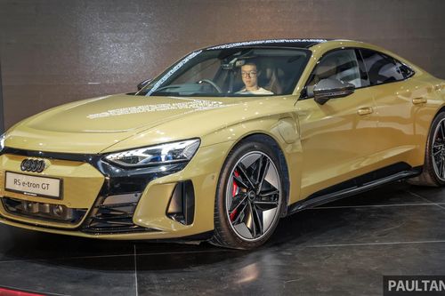 Audi e-tron 2023 ra mắt tại Malaysia, giá rẻ hơn Việt Nam gần 2 tỷ đồng