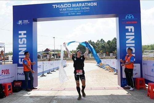 Giải chạy THACO Marathon 'Vì an toàn giao thông' năm 2023
