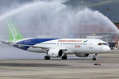 Trung Quốc: Máy bay nội địa đầu tiên C919 gặp sự cố động cơ khi bay thử nghiệm