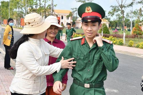 Ngày nhập ngũ thứ ba