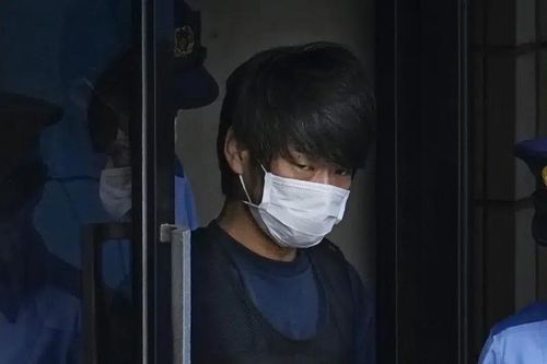 Nghi phạm ám sát ông Abe bị truy tố thêm nhiều tội danh
