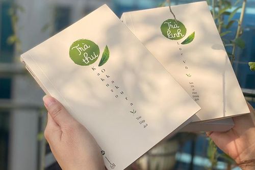 Ngày xuân thưởng một chén trà