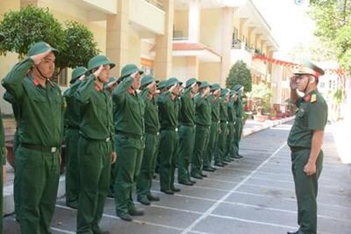 Gần gũi chiến sĩ từ những ngày đầu quân ngũ