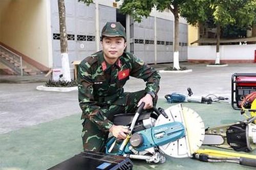 Thượng úy QNCN Kiều Đức Toàn: Gác lại hạnh phúc riêng, xung phong nhận nhiệm vụ cứu hộ tại Thổ Nhĩ Kỳ