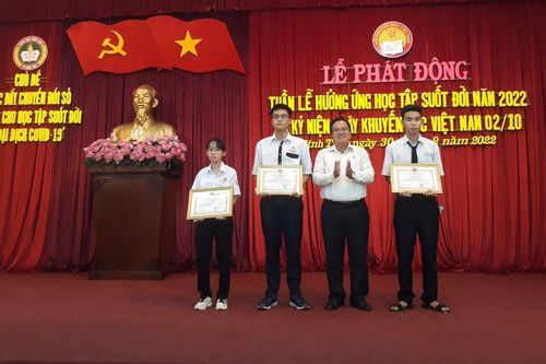 'Đổi đời' nhờ khuyến học
