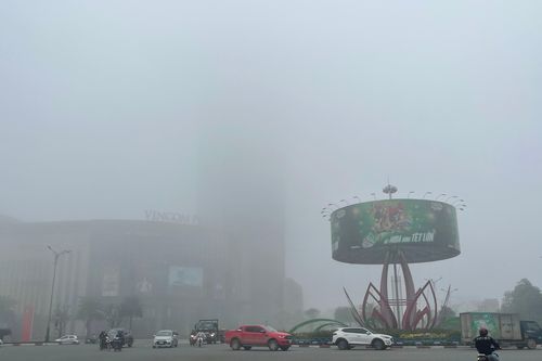 Thành phố Hà Tĩnh chìm trong sương mù như Đà Lạt