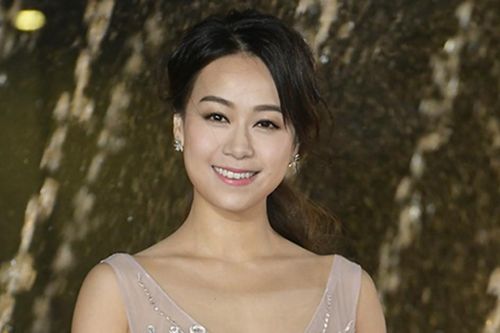 'Á hậu giật chồng' Huỳnh Tâm Dĩnh trở lại showbiz sau thời gian bị tẩy chay