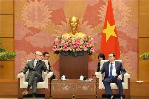 Thúc đẩy mạnh mẽ, hiệu quả hơn nữa quan hệ hợp tác Việt Nam - Pháp