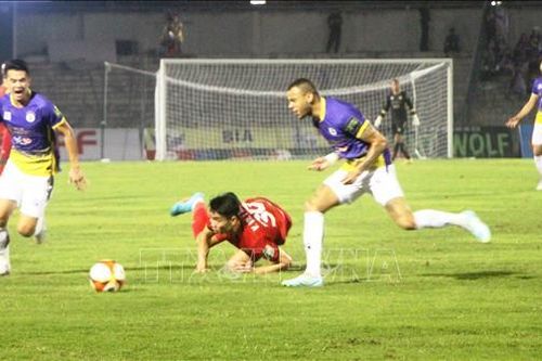 V.League 1-2023: Hà Nội FC đánh bại Hồng Lĩnh Hà Tĩnh 3-2