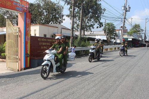 Phú Thuận giữ bình yên địa bàn giáp ranh