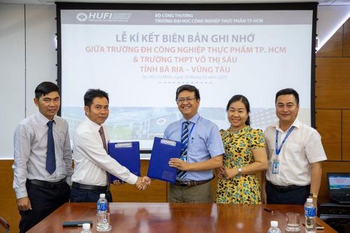 Lễ ký kết hợp tác giữa HUFI và Trường THPT Võ Thị Sáu tỉnh Bà Rịa - Vũng Tàu
