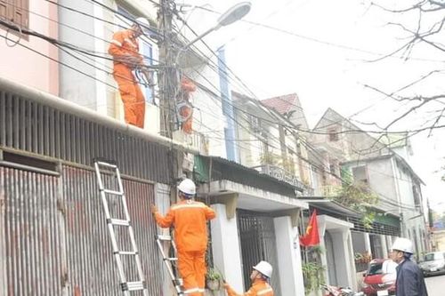 Hà Tĩnh: Tăng cường kiểm tra, xử lý các khiếm khuyết trên lưới điện