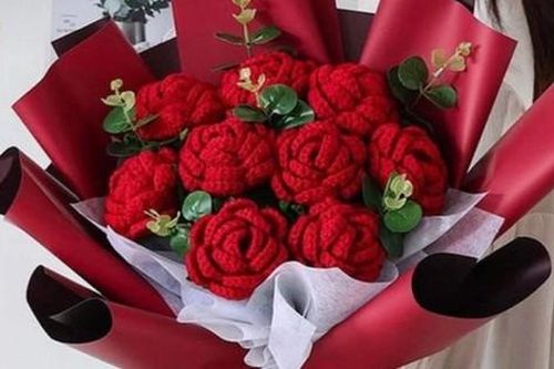 Tặng hoa gì dịp Valentine: Lạ kỳ có loại không mùi thơm, không hương vị lại là hàng hot