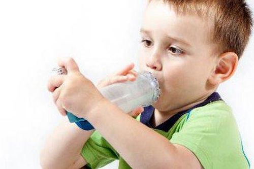 Trẻ bị hen, lớn lên có hết bệnh không?