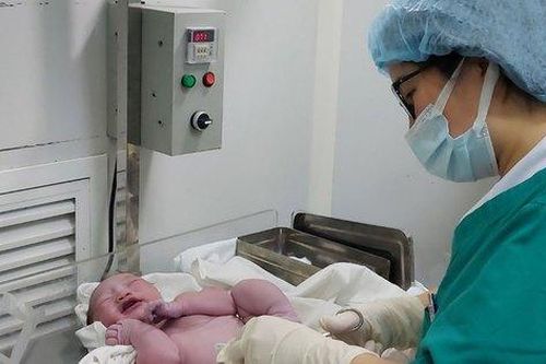 Bắc Giang đón em bé đầu tiên từ phương pháp thụ tinh trong ống nghiệm