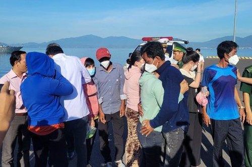 'Điểm tựa giữa biển khơi'
