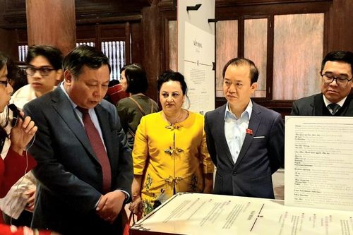 Chuyện kể về sự hồi sinh của di sản Văn Miếu