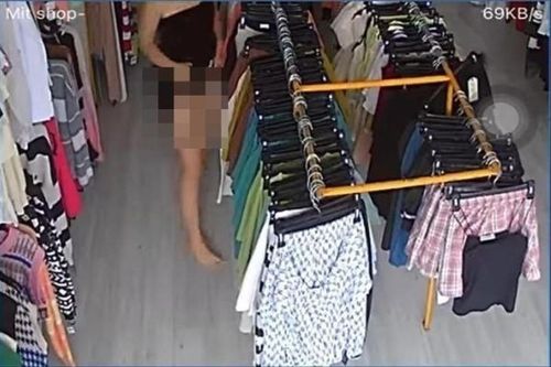 'Xả lũ' ngay shop quần áo, cô gái khiến netizen phẫn nộ