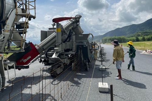Mục sở thị công trường cao tốc Bắc - Nam đoạn Nha Trang - Cam Lâm