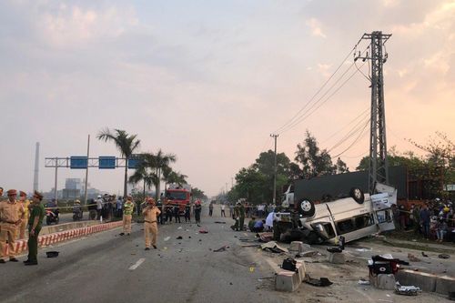 Nhân chứng kể lại vụ tai nạn giao thông khiến 8 người chết