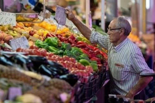Người Mỹ nói gì về lạm phát năm 2023? Pháp muốn doanh nghiệp bán 50 mặt hàng không tính lãi