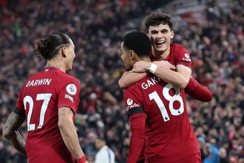 Tân binh 'khai hỏa', Liverpool tạm thoát khủng hoảng ở Ngoại hạng Anh