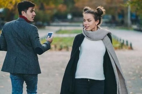 Tình yêu từ cái nhìn đầu tiên hay còn gọi là 'tình yêu sét đánh': Có thật hay không?