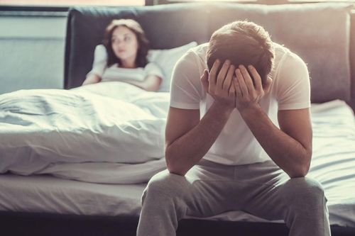 Ngại tím mặt vì 'cậu nhỏ' lên xuống thất thường