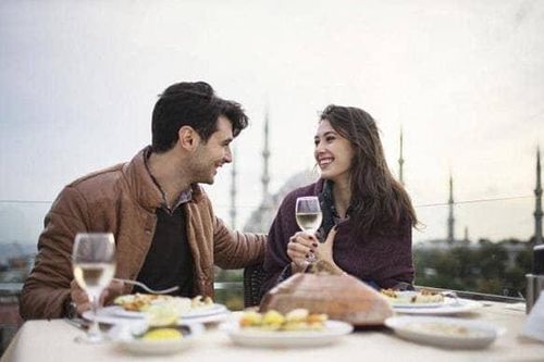 Người độc thân thích tự chi trả chi phí hẹn hò