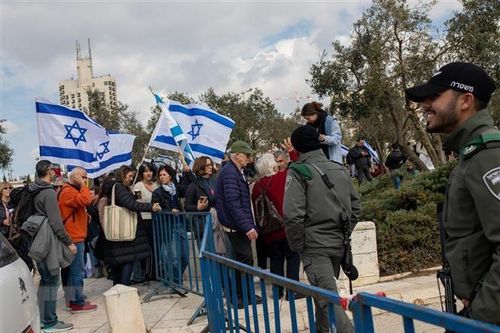 Biểu tình bên ngoài trụ sở Quốc hội Israel phản đối cải cách tư pháp