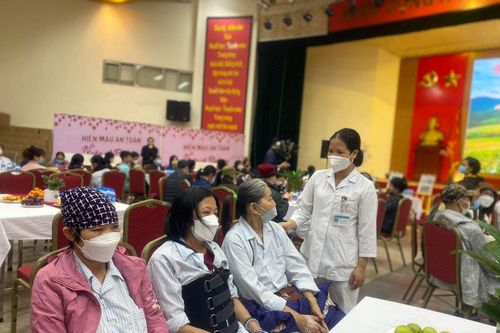 Viết nên 'Câu chuyện mùa xuân' cho bệnh nhân ung thư