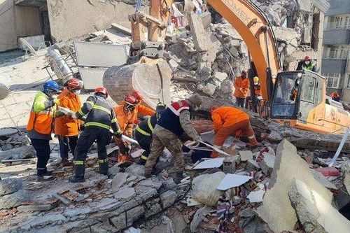 Hỗ trợ một số gia đình công dân Việt Nam bị ảnh hưởng bởi động đất ở Thổ Nhĩ Kỳ