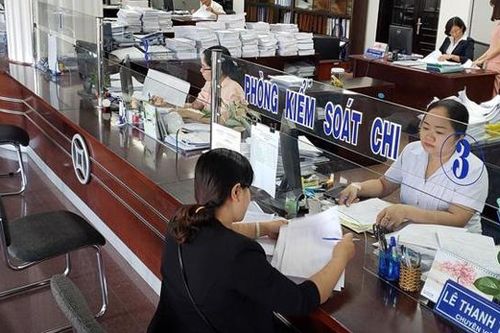 Kho bạc Nhà nước cấm công chức yêu cầu khách hàng hoàn thiện hồ sơ quá một lần