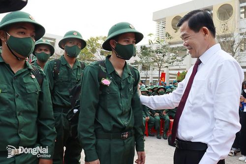 Kinh nghiệm tuyển chọn gọi công dân nhập ngũ