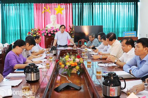 Rà soát lại quy hoạch trường - trạm tại địa phương