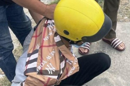 Công an bắt giữ nghi can giết người và hiếp dâm nạn nhân