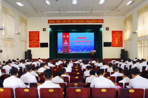 Lữ đoàn 101: Tổ chức tập huấn cán bộ năm 2023