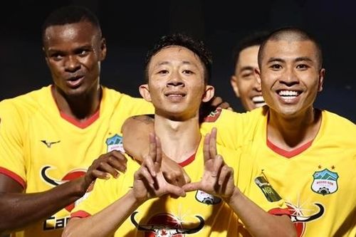 Hoàng Anh Gia Lai và tình yêu từ khán giả