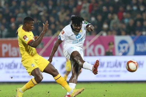 Nam Định 2-2 HAGL: Rượt đuổi hấp dẫn
