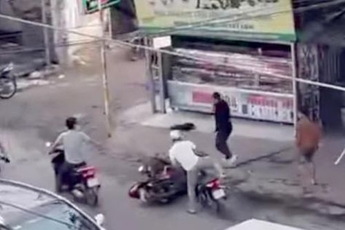 Một người bị chém tử vong sau va chạm giao thông