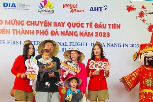 Đà Nẵng: Trả lại tiền cho nữ du khách Hàn Quốc bị lái xe dịch vụ 'chặt chém'