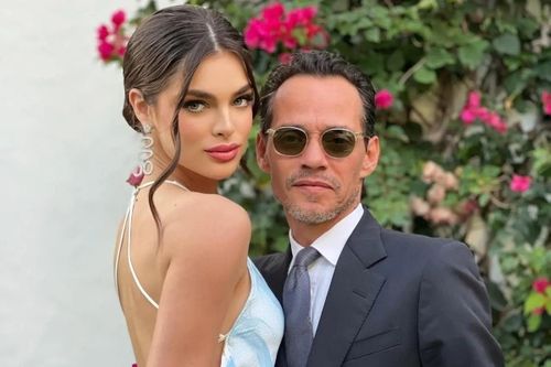 Á hậu Hoàn vũ Nadia Ferreira mang thai với Marc Anthony